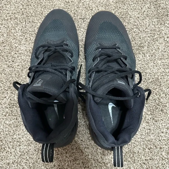 Nike zoom rev basketball shoes - Picture 9 of 11